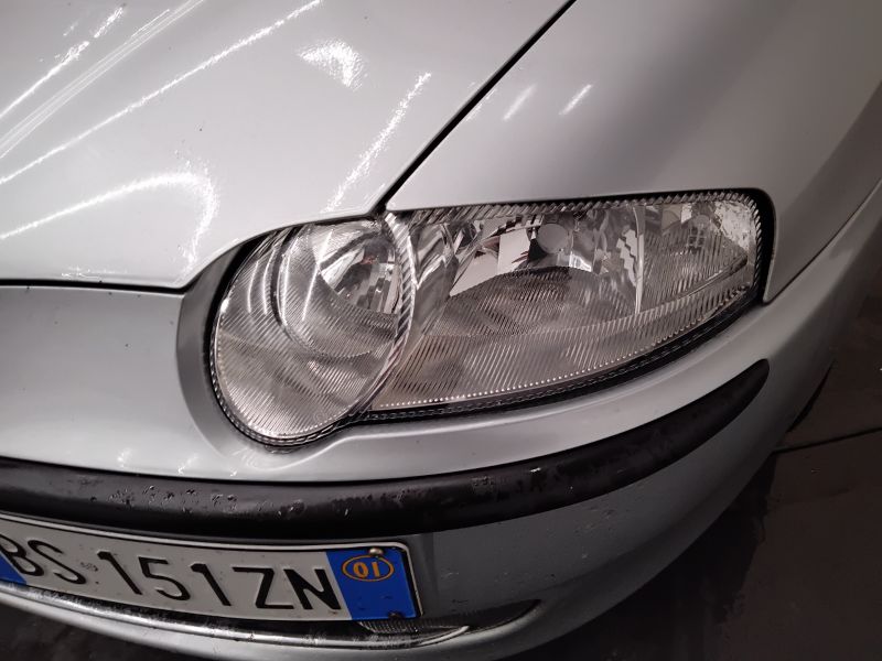 GuidiCar - ALFA ROMEO 147 147 - 1.6i 16V Twin Spark cat 5p. Distinctive